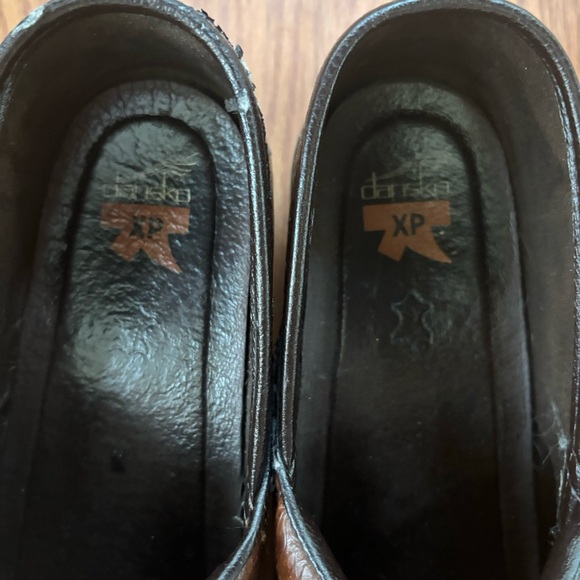 Dansko Women’s XP Tooled Leather Floral Clog in Brown Size EU 41 USA 10 1/2-11 - Picture 5 of 9